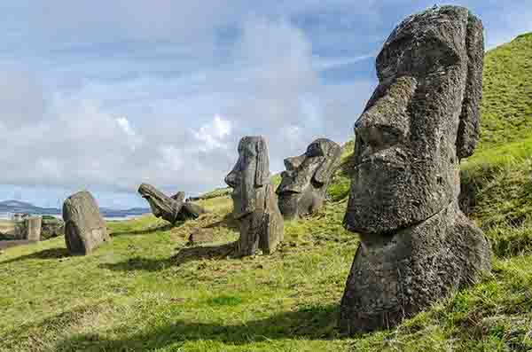 Chile - isla de Rapa Nui o Pascua 04 - Rano Raraku
